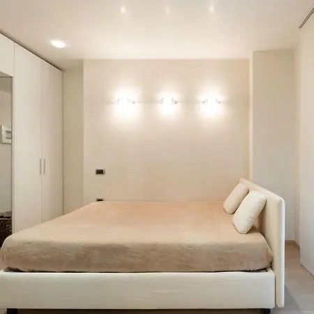 Immobiliare Jvl - Shopping Center Apartment