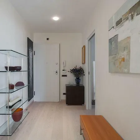 Immobiliare Jvl - Shopping Center Lido di Jesolo