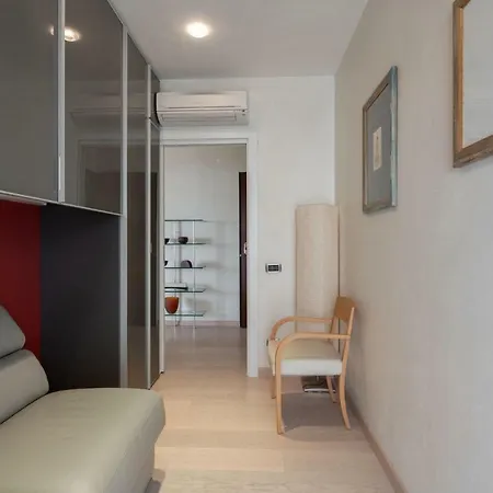 Immobiliare Jvl - Shopping Center Apartment Lido di Jesolo