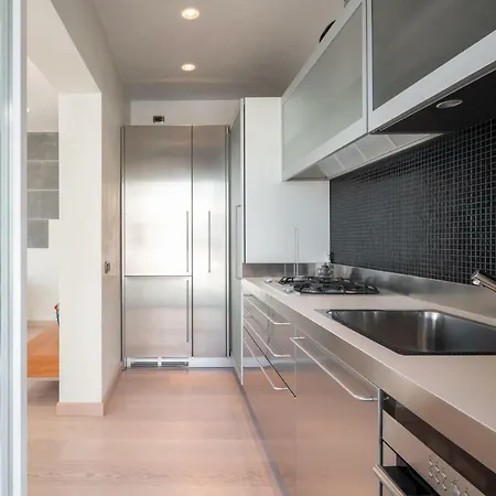 Immobiliare Jvl - Shopping Center Apartment Lido di Jesolo